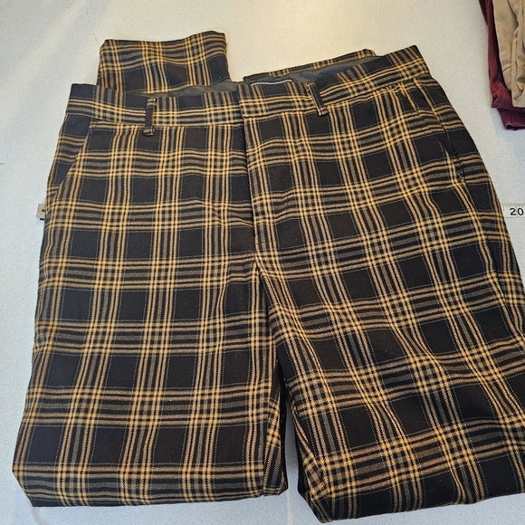 Bundle of Young Men's Pants Jeans sz Large - Picture 2 of 6